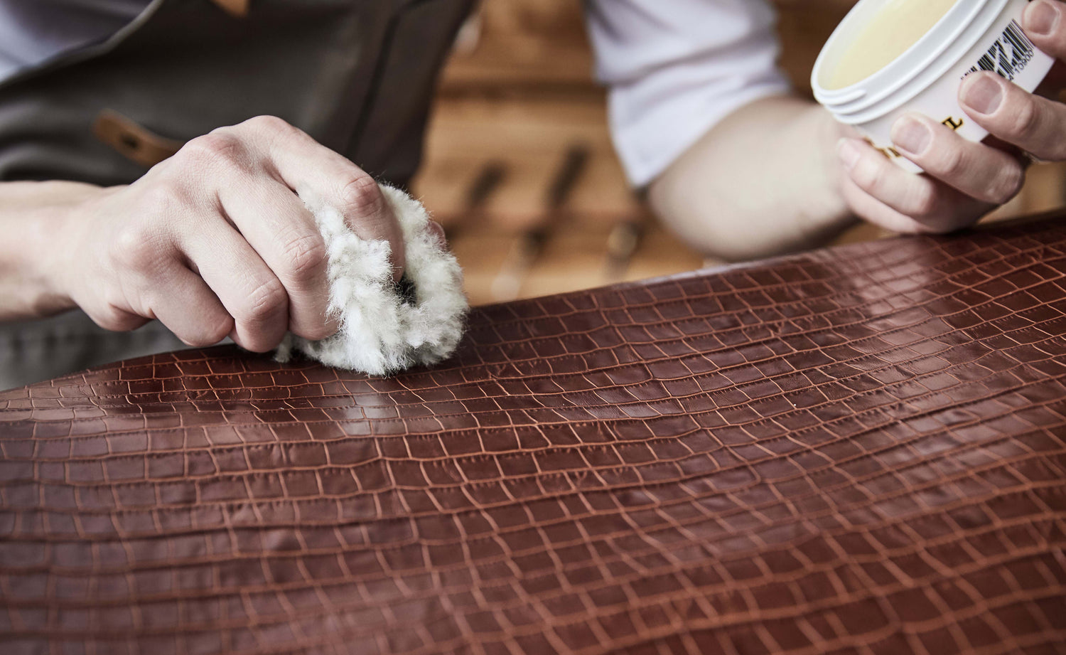 Alligator vs Embossed Calf: Which Strap Should You Choose?