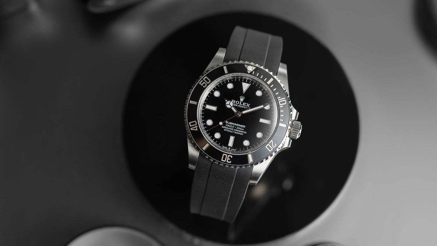 Why FKM Rubber Straps Are the Best Choice for Luxury Watches